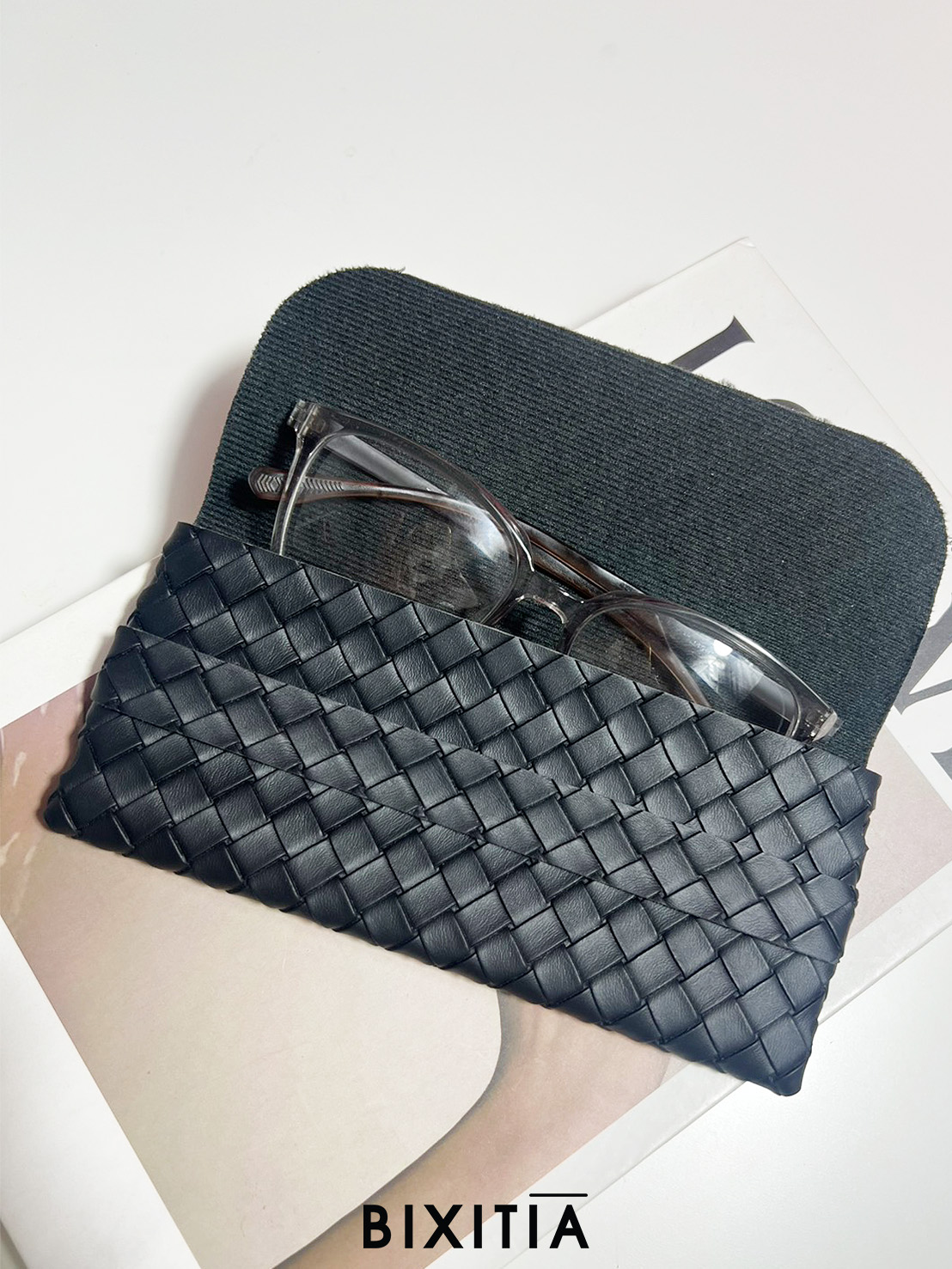 กระเป๋าหนังทอใส่แว่นตา อเนกประสงค์ HA-174