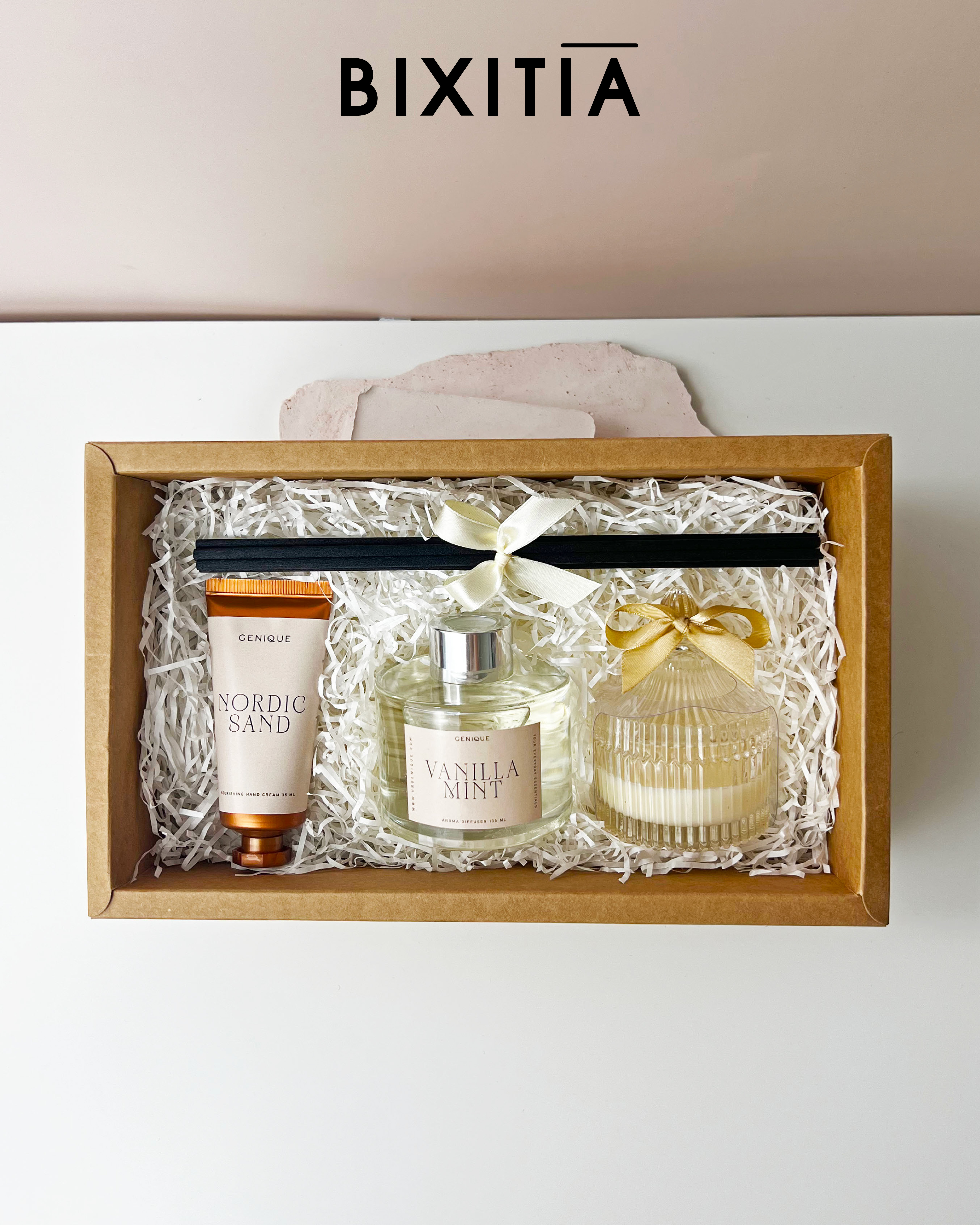 พรีเมี่ยมเซท Giftset  โฮมอโรมา Handcream+ เทียนหอม Crystal + Diffuser 135ml.